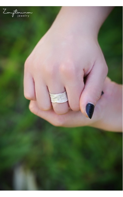 Two Wrapping leaves ring