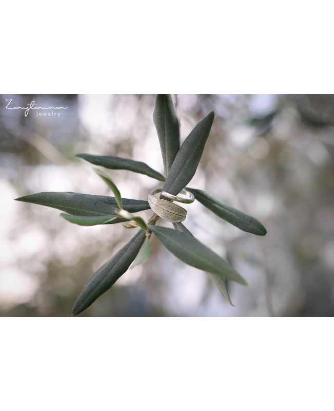 Single leaf Ring